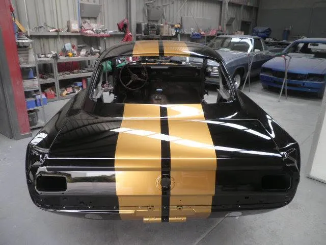 Ford Mustang Coupe image 5