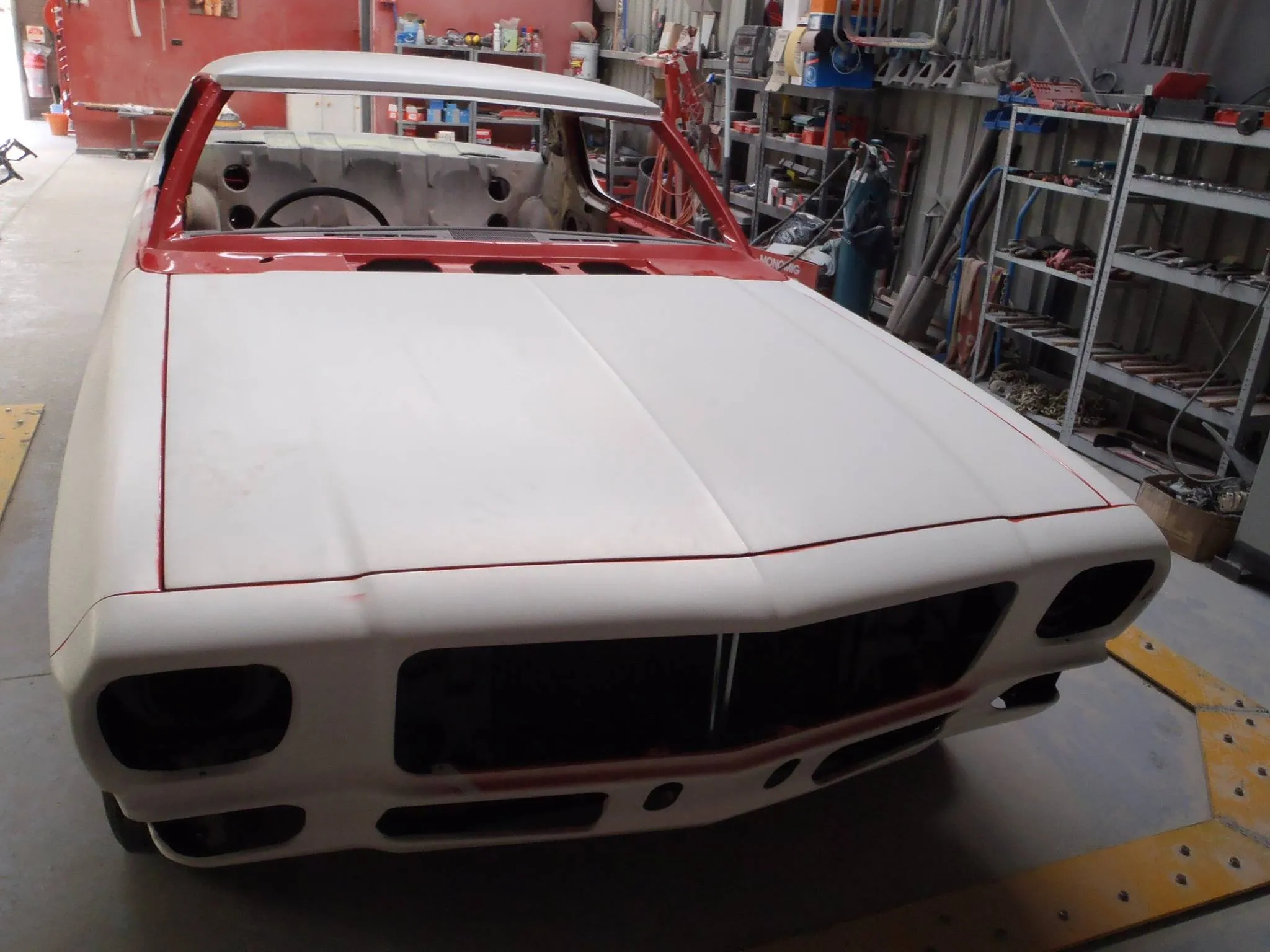 Holden HQ Monaro image 17