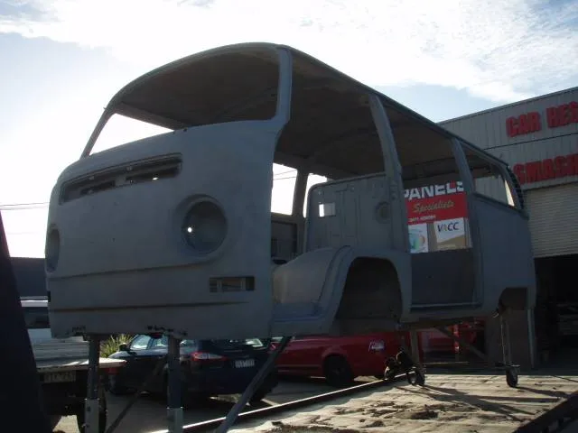 Volkswagen Kombi image 6