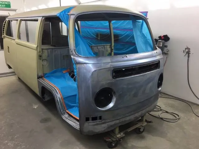 Volkswagen Kombi image 11